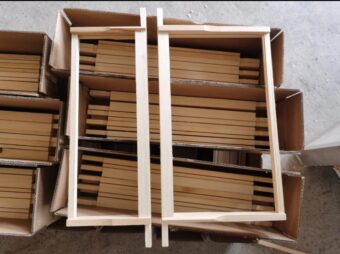 100 standard BROOD frames, Hoffman style self spacing, DN4, Grade 1 for BS national hives